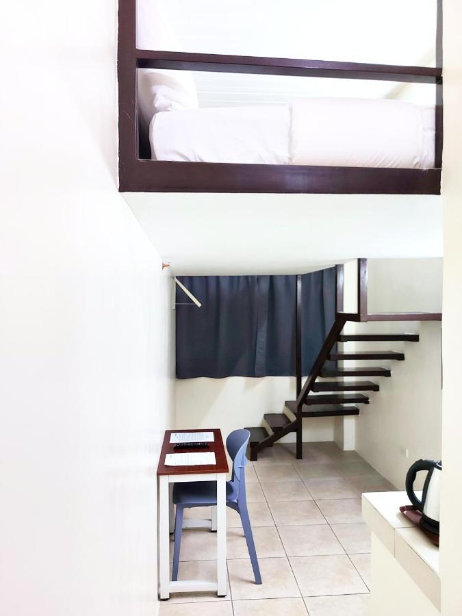 Airobedz Manila - A Value Hotel Bagian luar foto