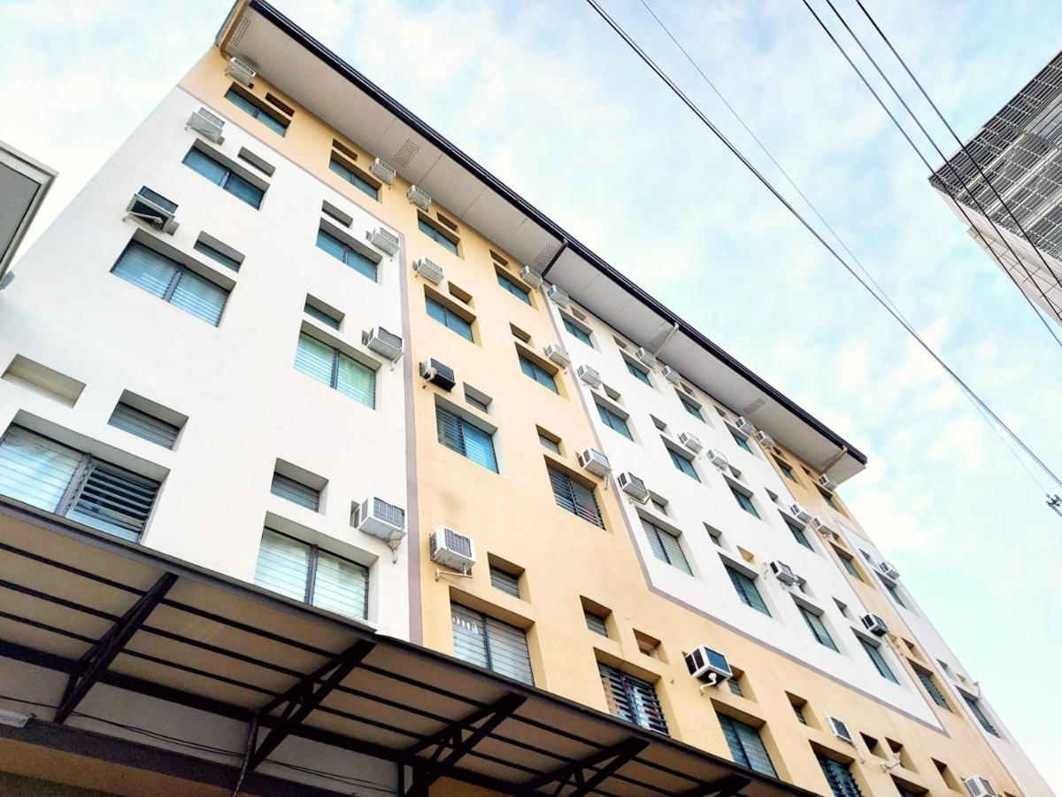 Airobedz Manila - A Value Hotel Bagian luar foto