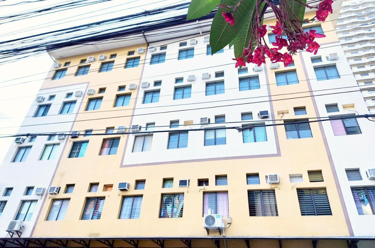 Airobedz Manila - A Value Hotel Bagian luar foto