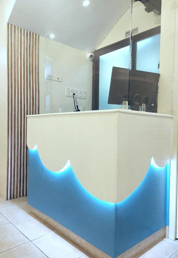 Airobedz Manila - A Value Hotel Bagian luar foto